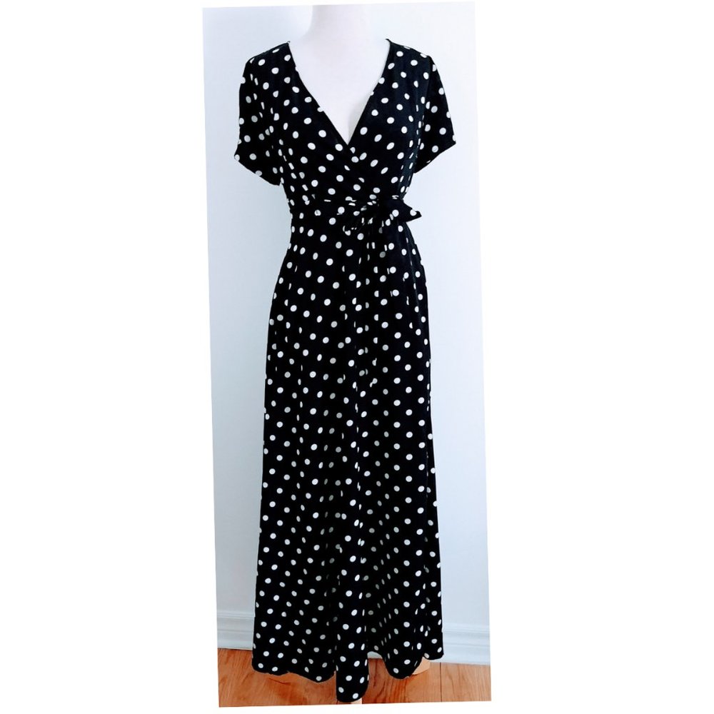 Black polka dots maxi dress
